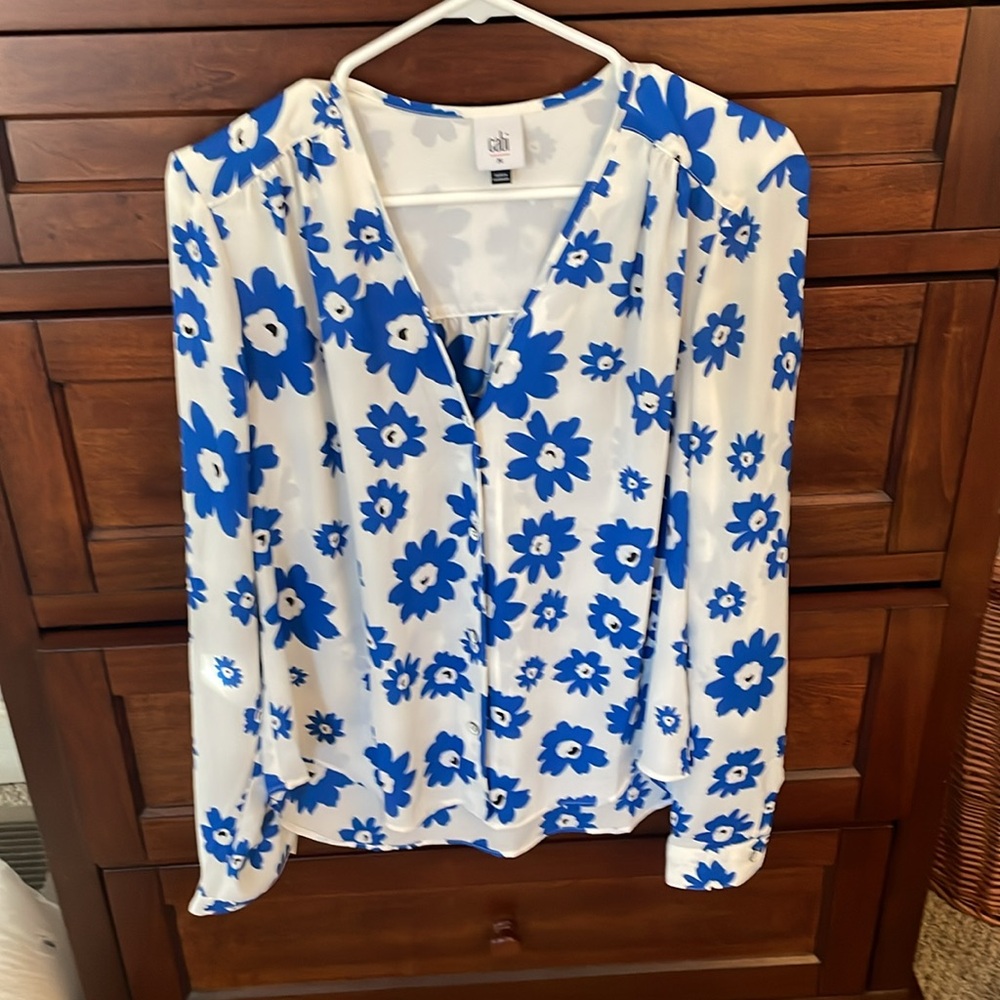 CABI florist blouse. Size M